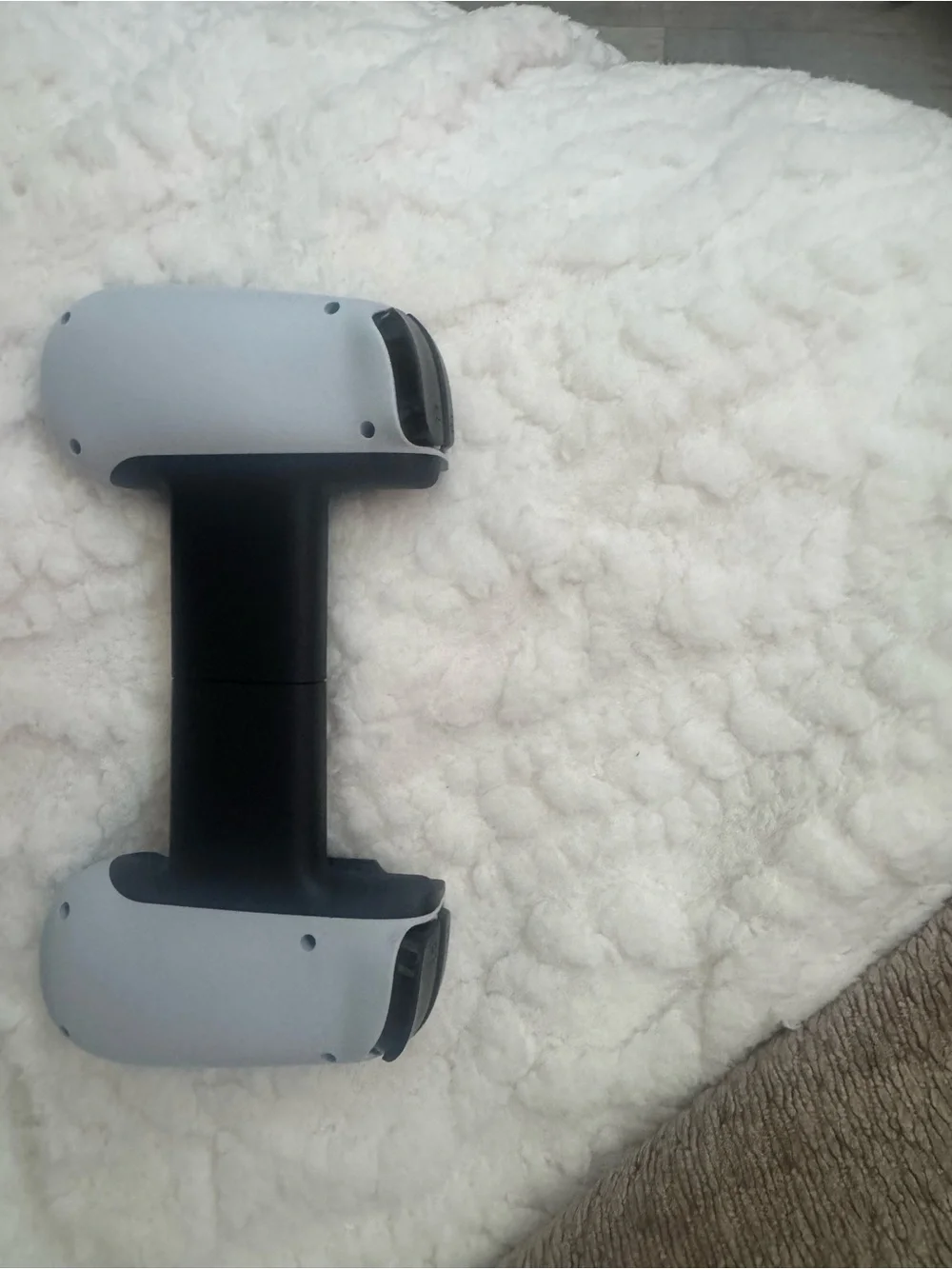 Mobile Gaming Controller - White and Black